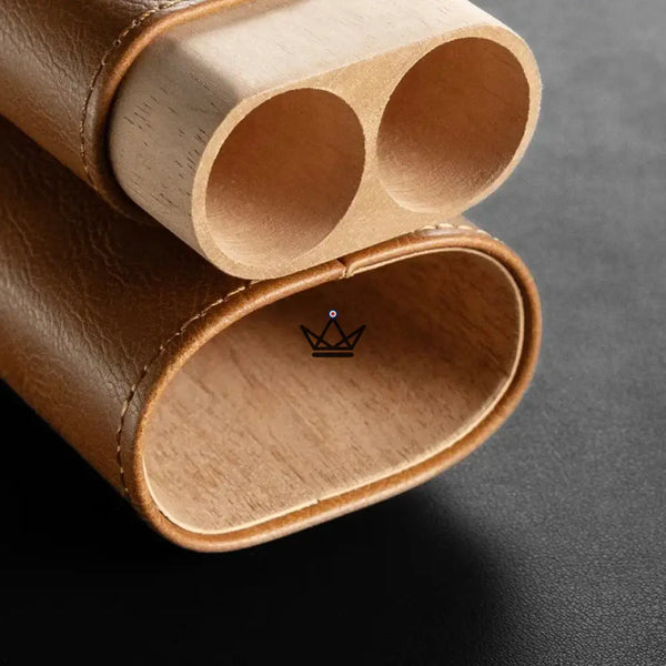 Étui à cigares Mirlos Wood — cuir & cèdre espagnol, 2 ou 3 cigares, coupe-cigare inclus – 11/20