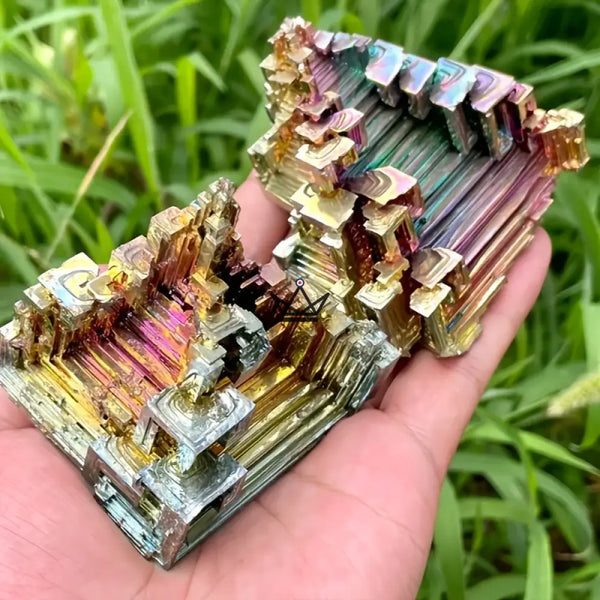 Iridescent bismuth crystal hopper crystal, unique piece - BISMA