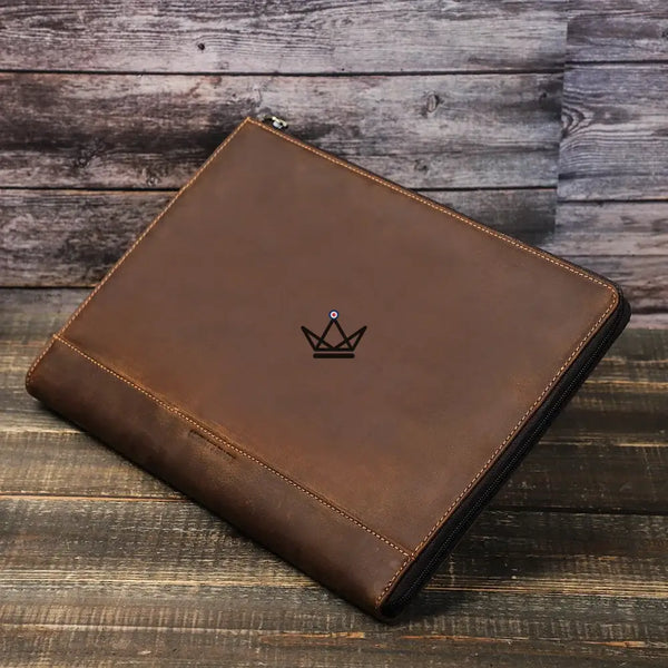 Housse MacBook 13" et 14" en cuir personnalisable — Voyageur TRAVERSÉE – 8/15