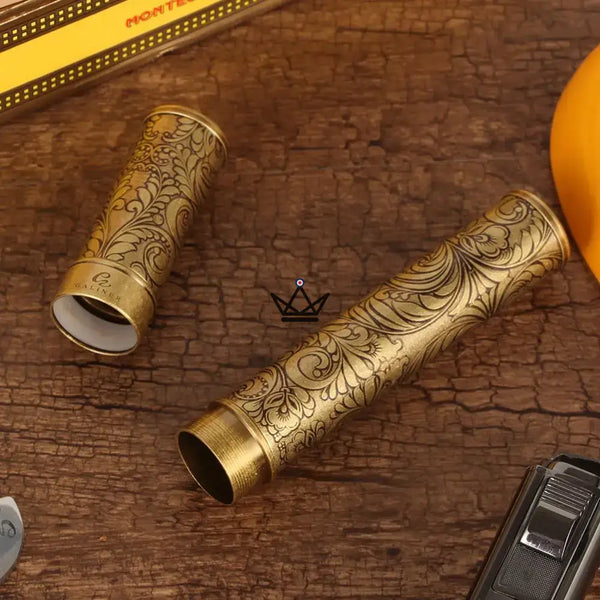 Tube à cigare Héritage Edition — cuivre doré, motifs gravés artisanaux, 1 cigare – 2/6