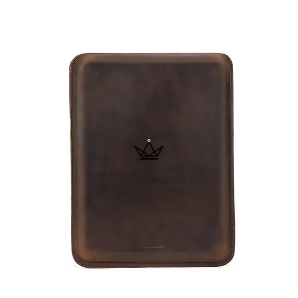 Personalisierbare Macbook-Hülle aus Leder 13"-14" - Voyageur SKIN
