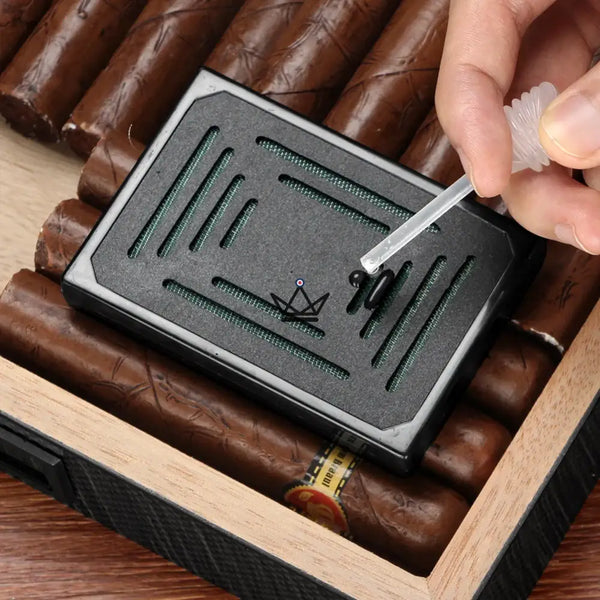 Humidificateur pour Cave à Cigares – Contrôle d'Humidité SQUARE Z150 - - humidificateur - Cadeau, Noël, Anniversaire, Original, Fête des pères, fête des mères - Atelier Atypique