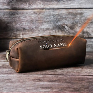 Petite trousse à crayons en cuir zippée personnalisable — Voyageur MINE