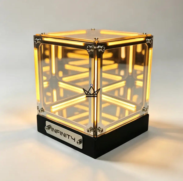 Rechargeable LED hypercube lamp with infinity mirror effect - QUANTA