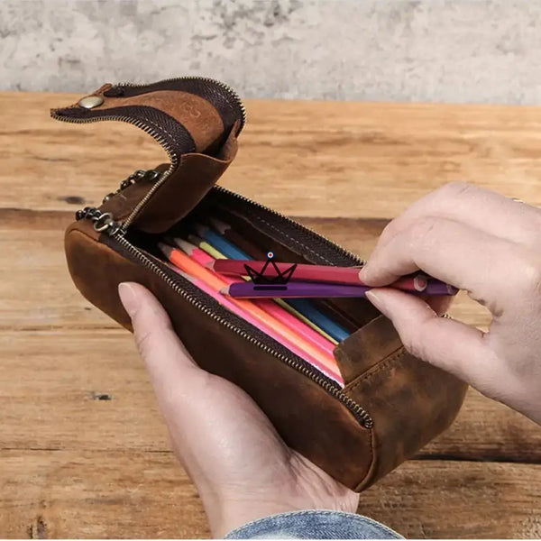 Personalizable Leather Pouch - Pencils & pens - VOYAGEUR Sketch